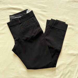 Black stretchy skinny pantss